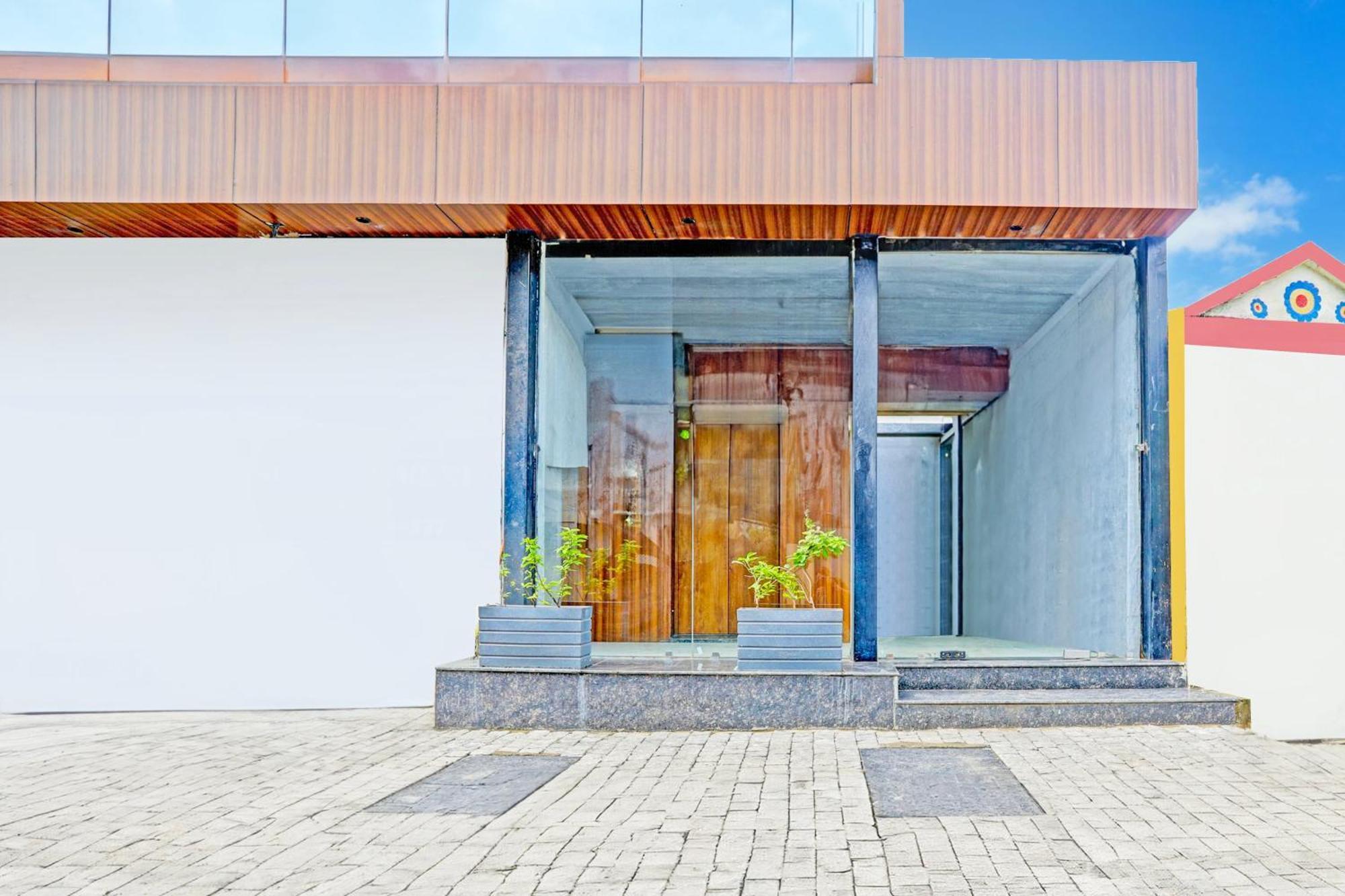 Super Hotel O Raipur Εξωτερικό φωτογραφία